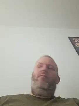 Snapshot of ShyBoy1982 chatting on 14, 1, 2026 ShyBoy1982 online show from 14, 1, 2026