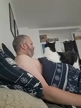 Snapshot of ShyBoy1982 chatting on 15, 1, 2026 ShyBoy1982 online show from 15, 1, 2026