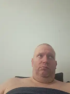 Snapshot of ShyBoy1982 chatting on 9, 2, 2026 ShyBoy1982 online show from 9, 2, 2026