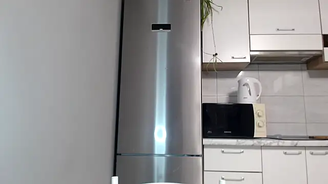 Snapshot of SierraSky_ chatting on 6, 3, 2026 SierraSky online show from 6, 3, 2026