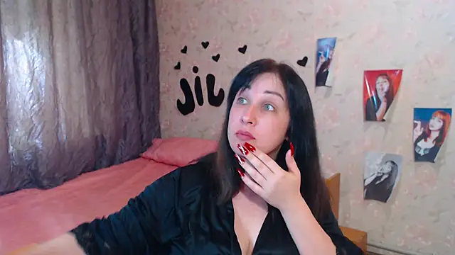 Snapshot of JillStevens chatting on 16, 9, 2025 JillStevens online show from 16, 9, 2025