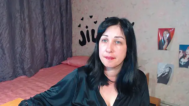 Snapshot of JillStevens chatting on 1, 10, 2025 JillStevens online show from 1, 10, 2025