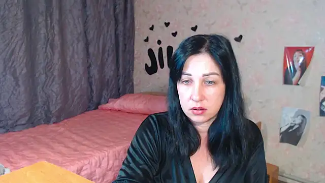 Snapshot of JillStevens chatting on 5, 10, 2025 JillStevens online show from 5, 10, 2025