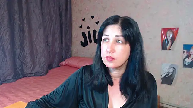 Snapshot of JillStevens chatting on 10, 10, 2025 JillStevens online show from 10, 10, 2025