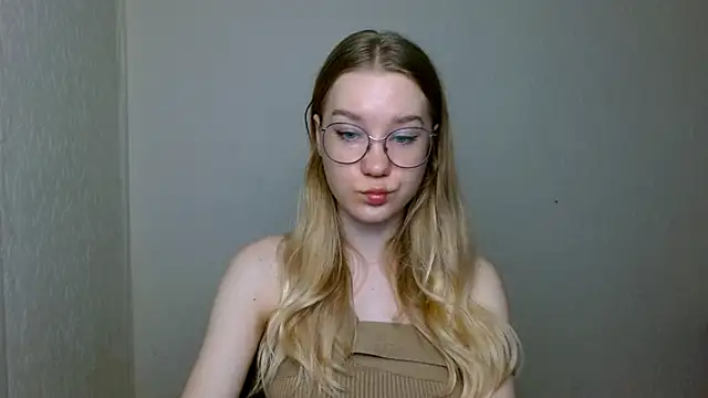 cindi hot online show from 1, 12, 2025