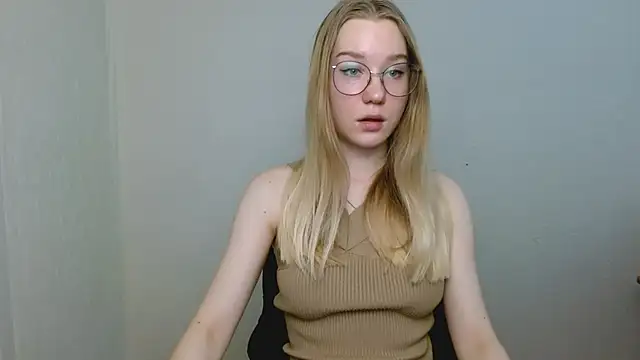 Snapshot of cindi_hot chatting on 14, 1, 2026 cindi hot online show from 14, 1, 2026