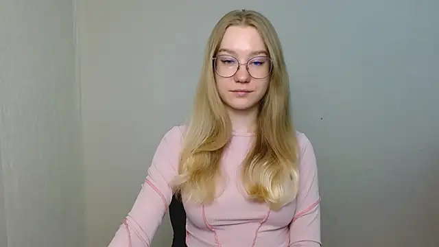 Snapshot of cindi_hot chatting on 18, 3, 2026 cindi hot online show from 18, 3, 2026