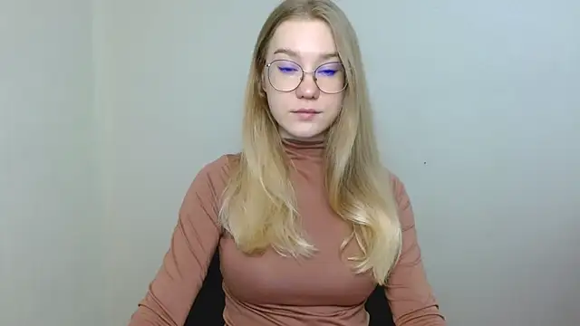 Snapshot of cindi_hot chatting on 14, 4, 2026 cindi hot online show from 14, 4, 2026