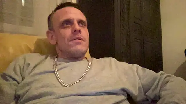 Snapshot of mrphatcat01 chatting on 1, 2, 2025 mrphatcat01 online show from 1, 2, 2025