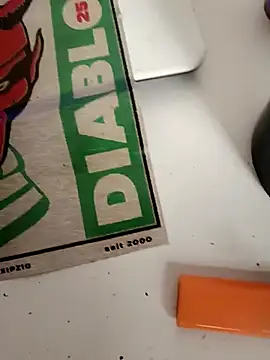 Snapshot of KidoXVII chatting on 2, 10, 2025 KidoXVII online show from 2, 10, 2025