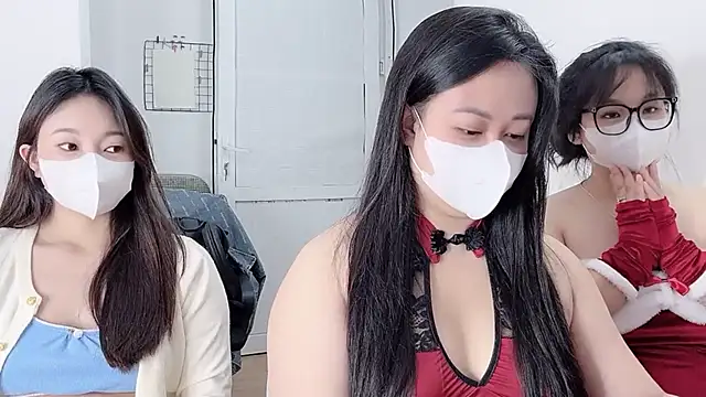 Snapshot of Bamboo_Swetie chatting on 4, 2, 2026 Bamboo Swetie online show from 4, 2, 2026