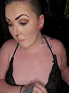 Snapshot of -BonnieBlack- chatting on 22, 2, 2025 -BonnieBlack- online show from 22, 2, 2025