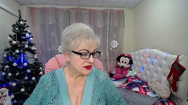 Snapshot of KayleSmoll chatting on 9, 1, 2025 KayleSmoll online show from 9, 1, 2025