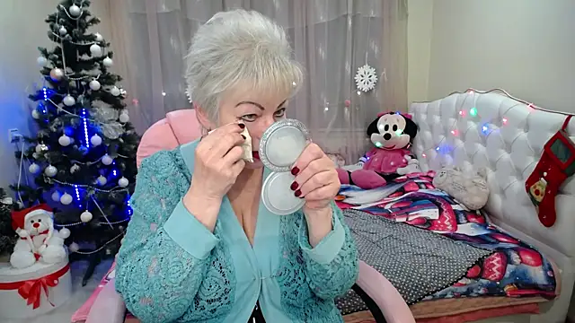 Snapshot of KayleSmoll chatting on 15, 1, 2025 KayleSmoll online show from 15, 1, 2025