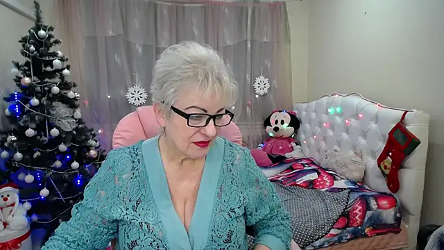 Snapshot of KayleSmoll chatting on 15, 1, 2025 KayleSmoll online show from 15, 1, 2025