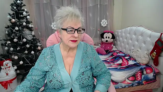 Snapshot of KayleSmoll chatting on 17, 1, 2025 KayleSmoll online show from 17, 1, 2025