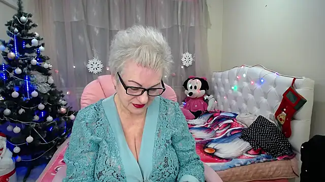 Snapshot of KayleSmoll chatting on 21, 1, 2025 KayleSmoll online show from 21, 1, 2025