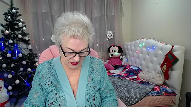 Snapshot of KayleSmoll chatting on 22, 1, 2025 KayleSmoll online show from 22, 1, 2025