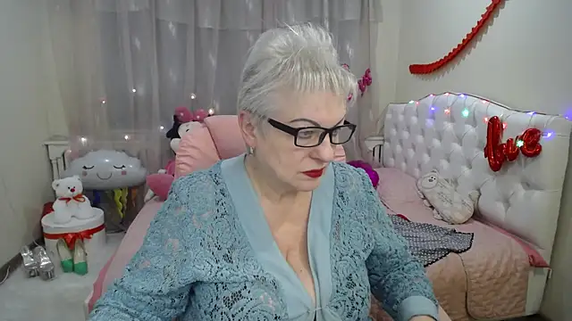 Snapshot of KayleSmoll chatting on 15, 3, 2025 KayleSmoll online show from 15, 3, 2025