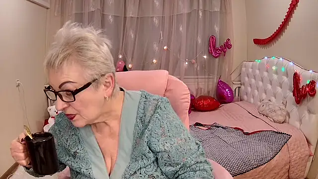 Snapshot of KayleSmoll chatting on 20, 3, 2025 KayleSmoll online show from 20, 3, 2025