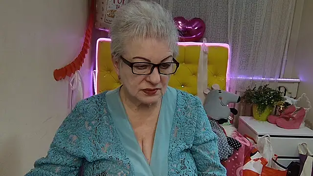 Snapshot of KayleSmoll chatting on 21, 3, 2025 KayleSmoll online show from 21, 3, 2025