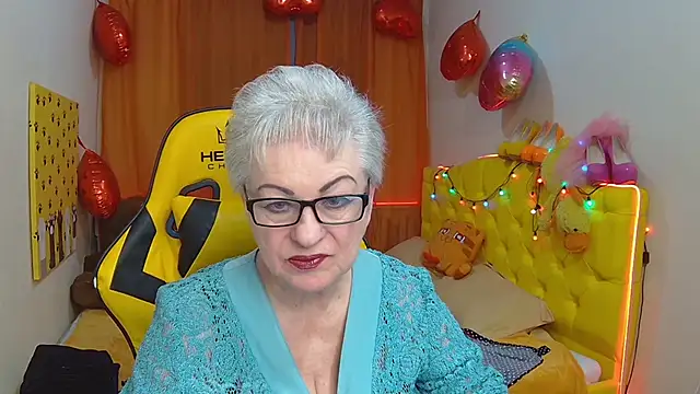 Snapshot of KayleSmoll chatting on 23, 3, 2025 KayleSmoll online show from 23, 3, 2025