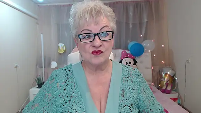 Snapshot of KayleSmoll chatting on 25, 9, 2025 KayleSmoll online show from 25, 9, 2025