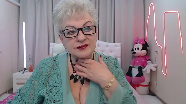 KayleSmoll online show from 13, 5, 2026