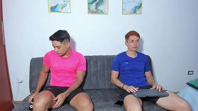 Snapshot of Luciano_and_Marlon chatting on 1, 3, 2026 Luciano and Marlon online show from 1, 3, 2026