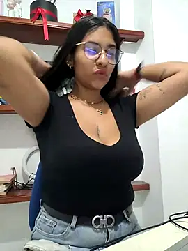 Snapshot of Sofythom1 chatting on 19, 7, 2026 Sofythom1 online show from 19, 7, 2026