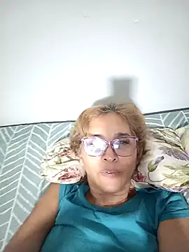 Snapshot of leona- chatting on 18, 2, 2025 leona- online show from 18, 2, 2025