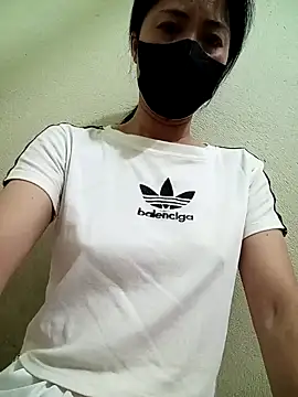 YunLem online show from 4, 2, 2025
