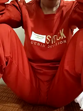 Snapshot of YunLem chatting on 2, 11, 2025 YunLem online show from 2, 11, 2025