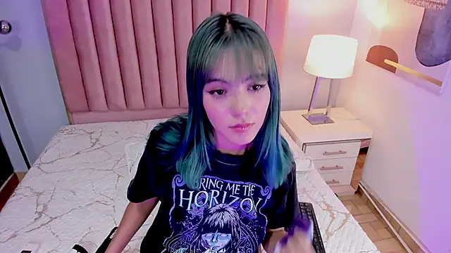 ELEKTRA BLUE  online show from 24, 2, 2025