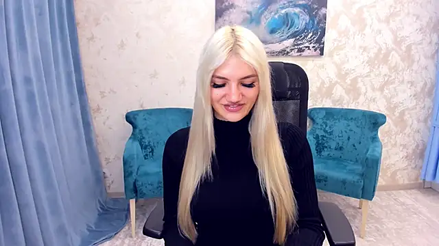 Snapshot of SelenaeMoore chatting on 26, 1, 2025 SelenaeMoore online show from 26, 1, 2025