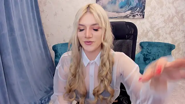 Snapshot of SelenaeMoore chatting on 11, 2, 2025 SelenaeMoore online show from 11, 2, 2025
