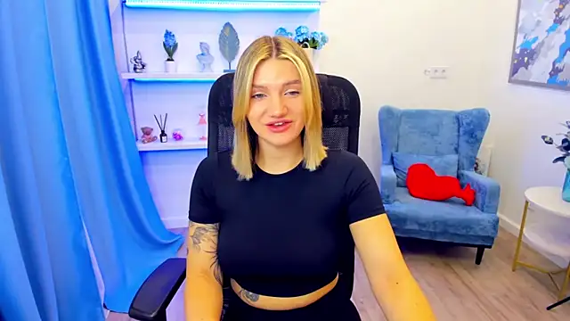 SelenaeMoore online show from 2, 5, 2026