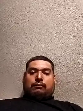 Snapshot of AcousticFuzz8 chatting on 17, 10, 2025 AcousticFuzz8 online show from 17, 10, 2025