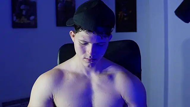 Snapshot of Hazzan_Velez chatting on 28, 11, 2025 Hazzan Velez online show from 28, 11, 2025