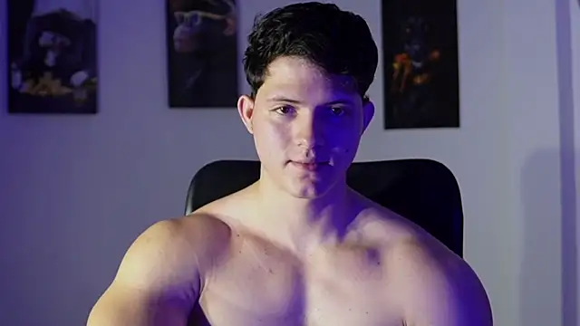 Snapshot of Hazzan_Velez chatting on 16, 12, 2025 Hazzan Velez online show from 16, 12, 2025