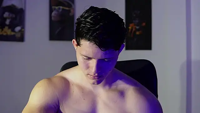 Snapshot of Hazzan_Velez chatting on 19, 12, 2025 Hazzan Velez online show from 19, 12, 2025