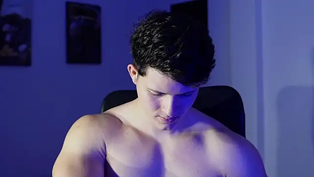 Snapshot of Hazzan_Velez chatting on 6, 1, 2026 Hazzan Velez online show from 6, 1, 2026