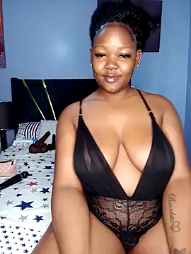 Snapshot of Cherriikenzie chatting on 16, 12, 2025 Cherriikenzie online show from 16, 12, 2025