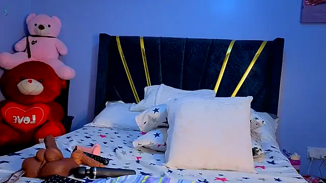 Cherriikenzie online show from 8, 4, 2026