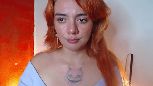 Snapshot of kitten_sweet chatting on 8, 12, 2024 kitten sweet online show from 8, 12, 2024