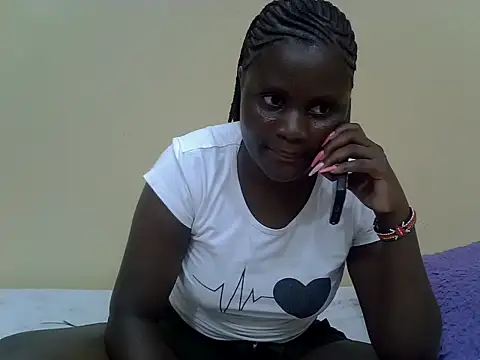 Snapshot of Freakycillia chatting on 9, 4, 2026 Freakycillia online show from 9, 4, 2026