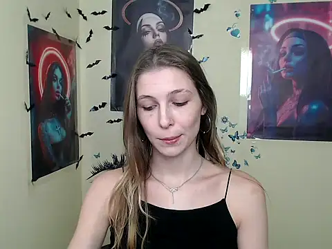 Snapshot of StrangerGi chatting on 13, 3, 2025 StrangerGi online show from 13, 3, 2025