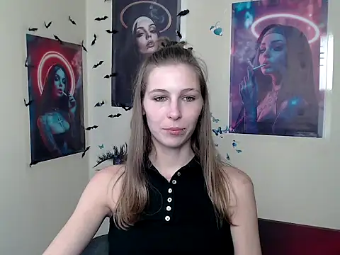 Snapshot of StrangerGi chatting on 19, 9, 2025 StrangerGi online show from 19, 9, 2025