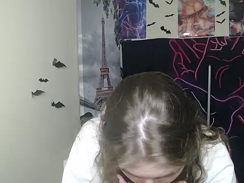 Snapshot of StrangerGi chatting on 22, 11, 2025 StrangerGi online show from 22, 11, 2025