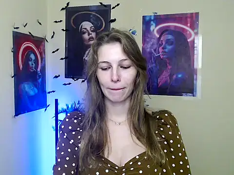 Snapshot of StrangerGi chatting on 24, 11, 2025 StrangerGi online show from 24, 11, 2025